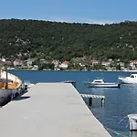 - Donja 15983a *