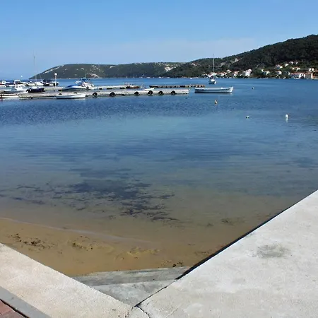 - Donja 15983a Apartamento *